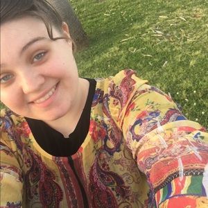 Meet your Posher, Brittney